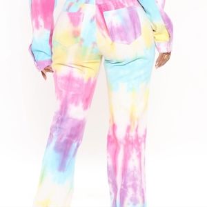 Fashionnova tie dye ripped jeans